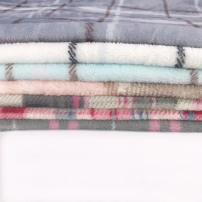 OEM Custom 100% polyester printed coral flannel plaid fleece fabric for baby blanket